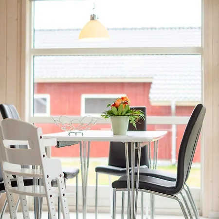 Seaside Haven For 6 Guests *